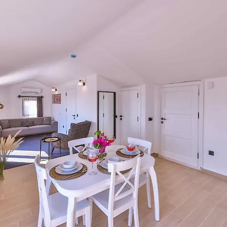 Aparthotel Lobelya Kaş