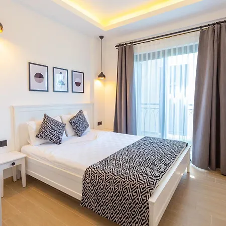 Lobelya Apart-hotel 4*