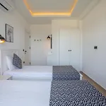 Lobelya Apartahotel 4*