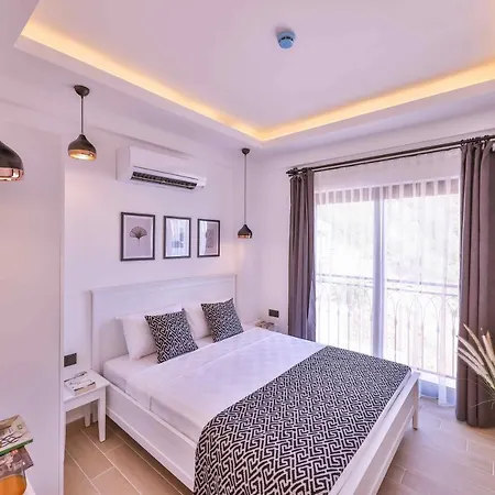 Lobelya アパートホテル