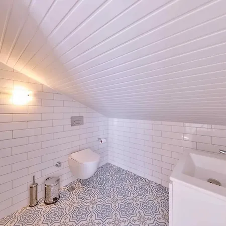 Lobelya アパートホテル