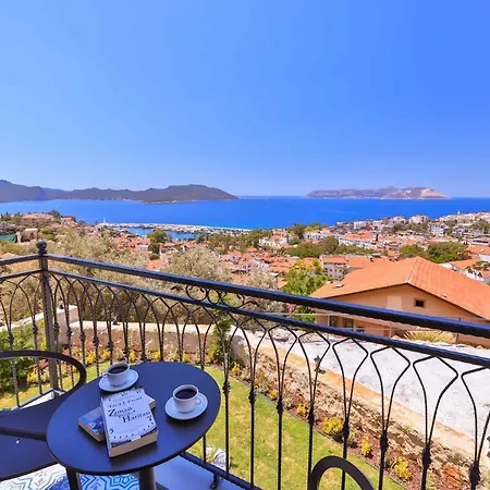 アパートホテル Lobelya 4*