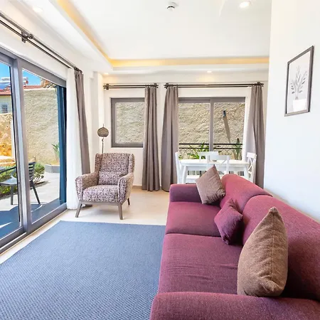 Apart Otel Lobelya 4*