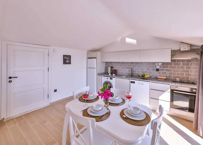 Lobelya 아파트호텔